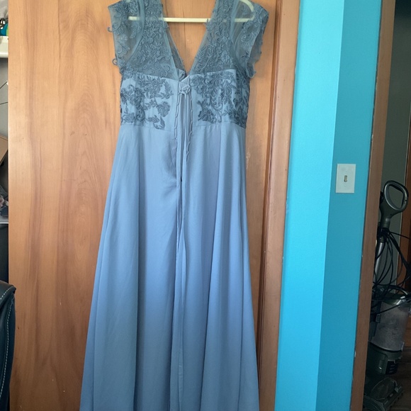 Gown - Picture 2 of 5